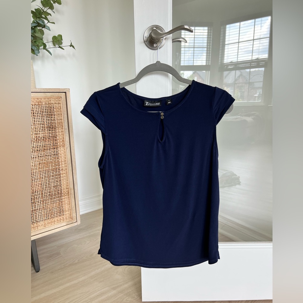 New York & Co - Navy blouse -Size Small